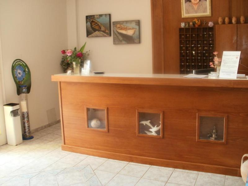 Ormos Atalia Aparthotel Bali  Exteriör bild